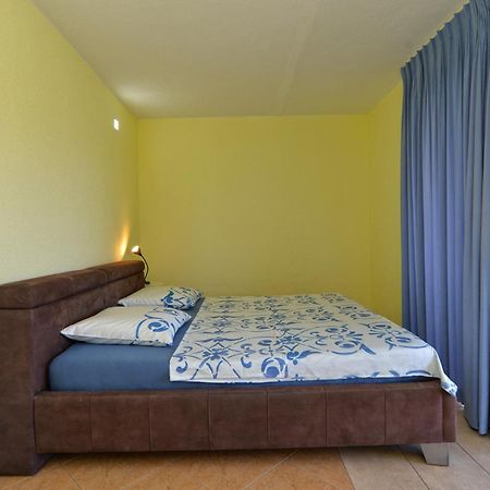 Apartments Milica 56 بولا المظهر الخارجي الصورة