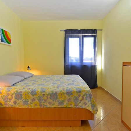 Apartments Milica 56 بولا المظهر الخارجي الصورة