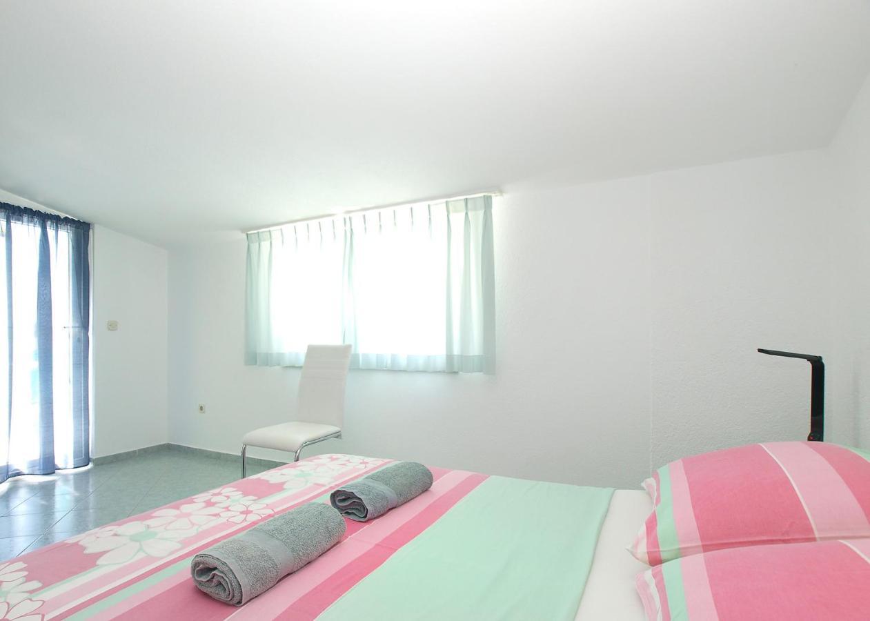 Apartments Milica 56 بولا المظهر الخارجي الصورة