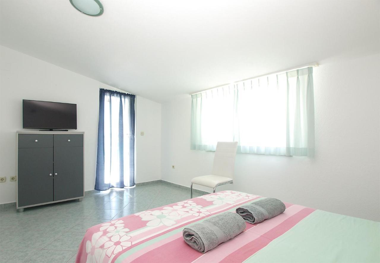 Apartments Milica 56 بولا المظهر الخارجي الصورة