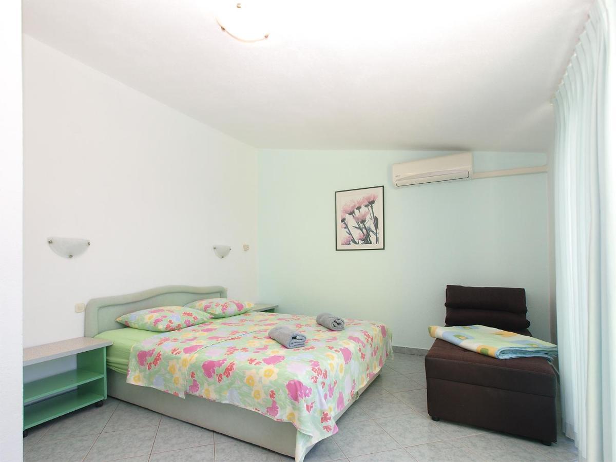 Apartments Milica 56 بولا المظهر الخارجي الصورة