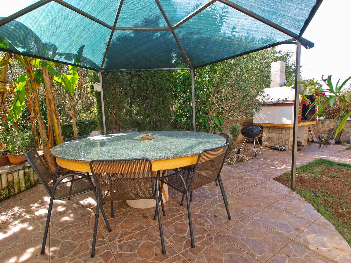 Apartments Milica 56 بولا المظهر الخارجي الصورة