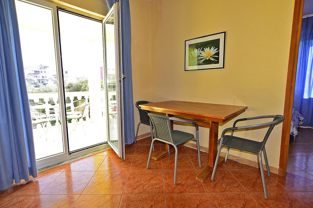 Apartments Milica 56 بولا المظهر الخارجي الصورة