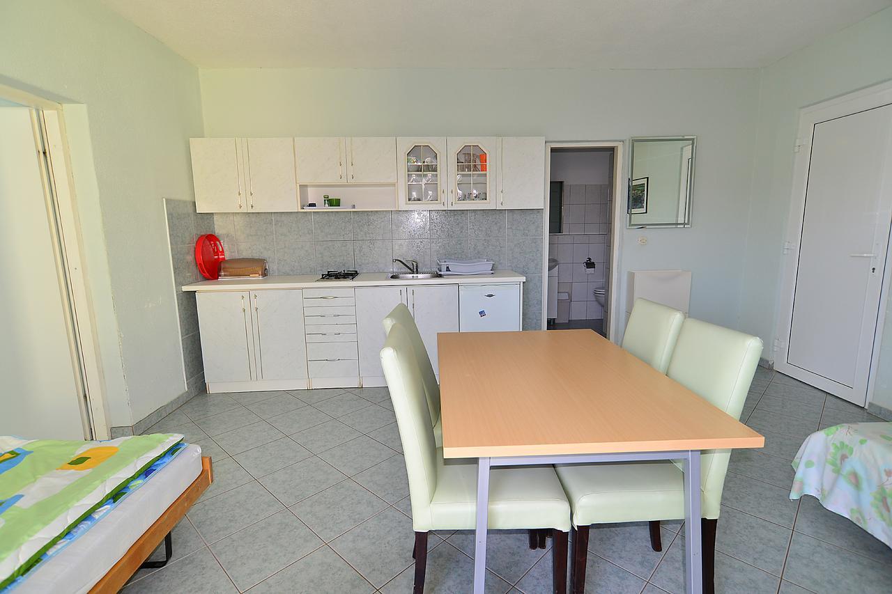 Apartments Milica 56 بولا المظهر الخارجي الصورة